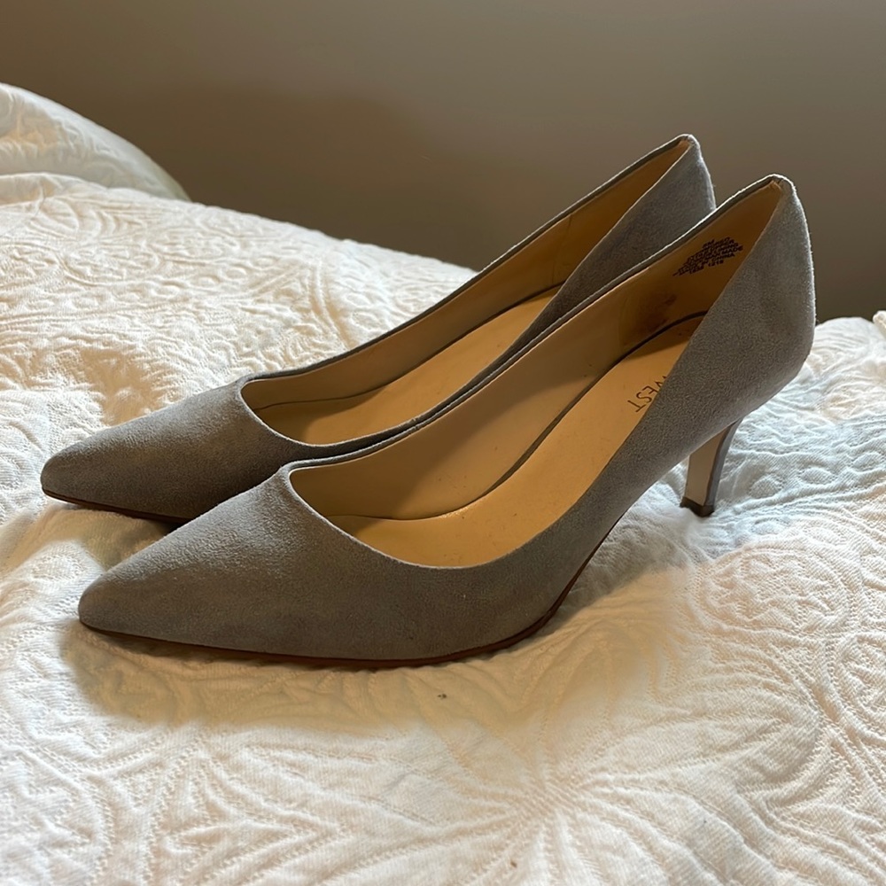 Nine West gray shade pointed toe heels